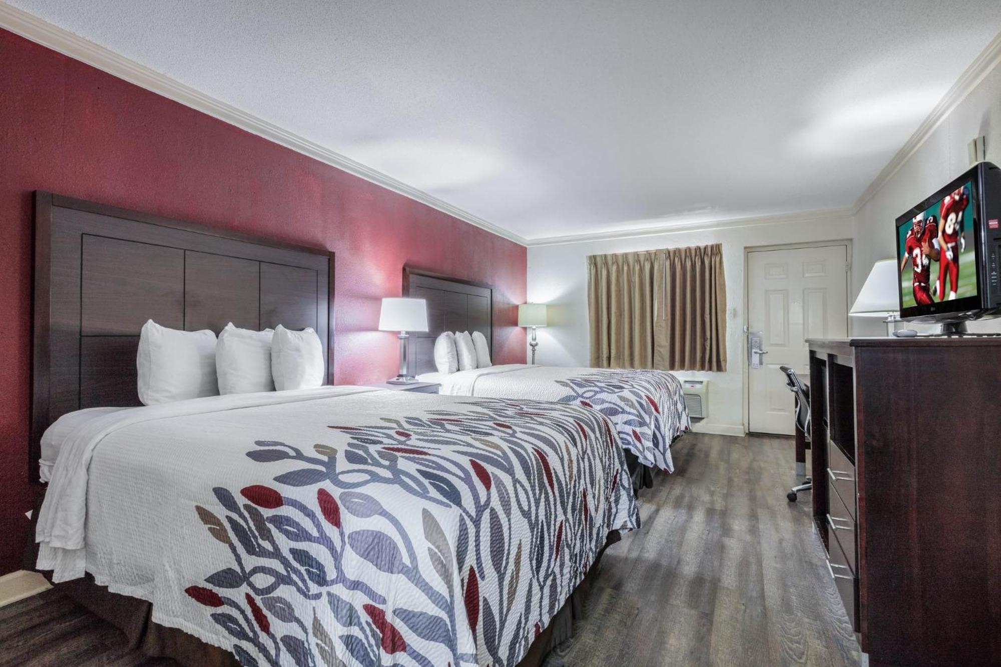 Red Roof Inn Форрест-Сіті Екстер'єр фото